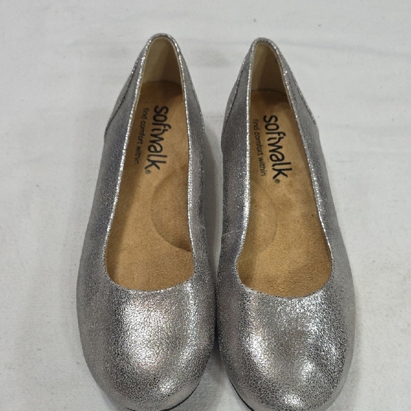 SoftWalk Women's Slip-On Flats Shoes Silver Leather Uppers Arch Support 6.5 EUC - Picture 10 of 10